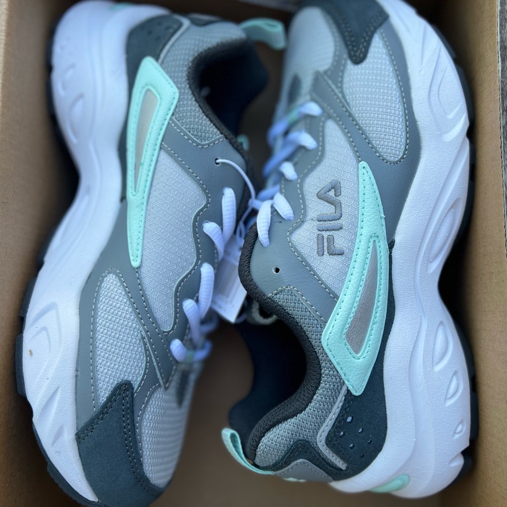 NIB Fila Recollector Chunky Sneakers Grey White Mint Womens Size 6.5/7.5 - Picture 8 of 8